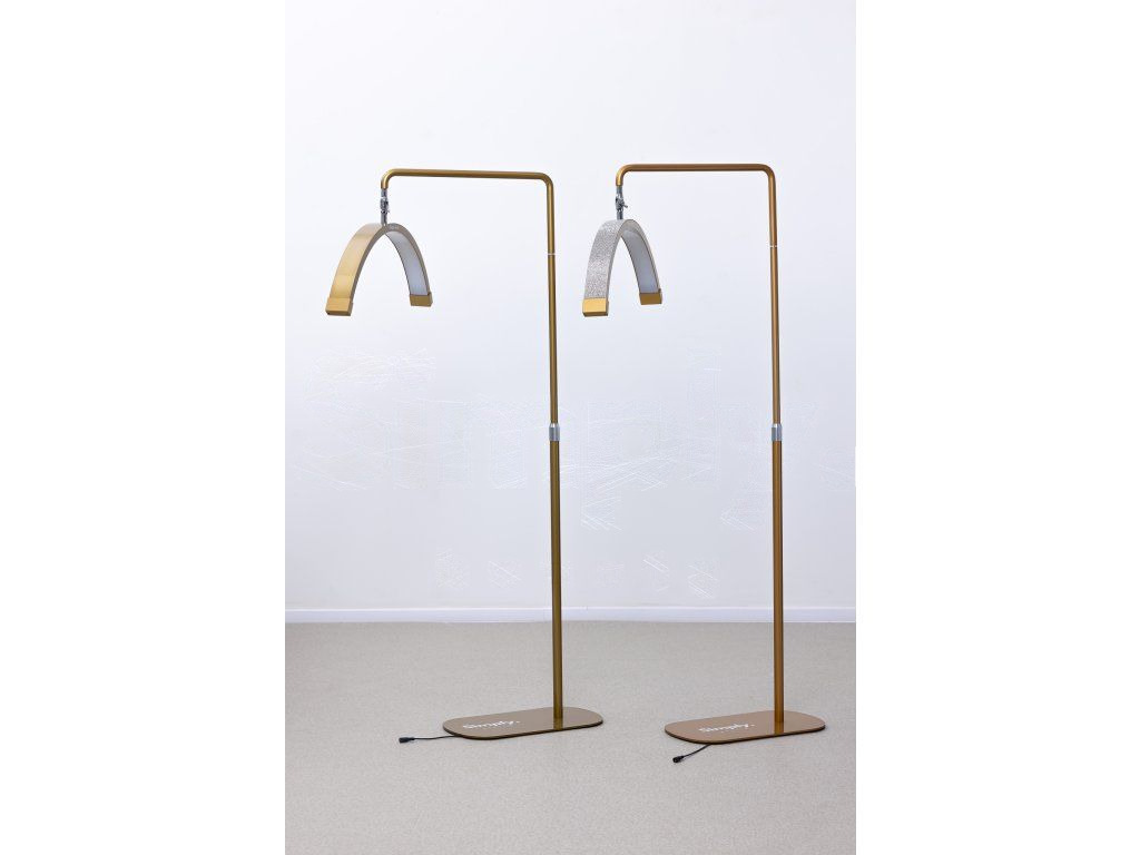 Candeeiro LED de tratamento com comando tátil Simply Moon dourado com strass
