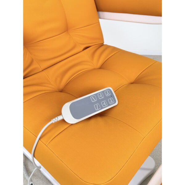 Lash Style Pedi Sweet El + stool MINI yellow